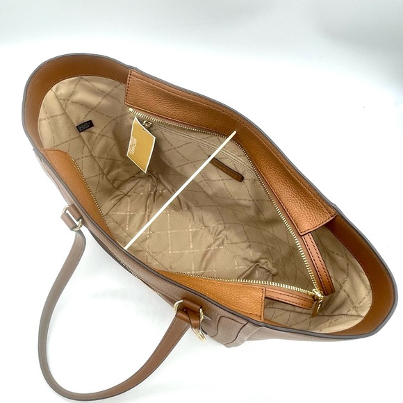 Michael Kors Large Carine Tote Bag & Trifold Wallet - Picture 9 of 13